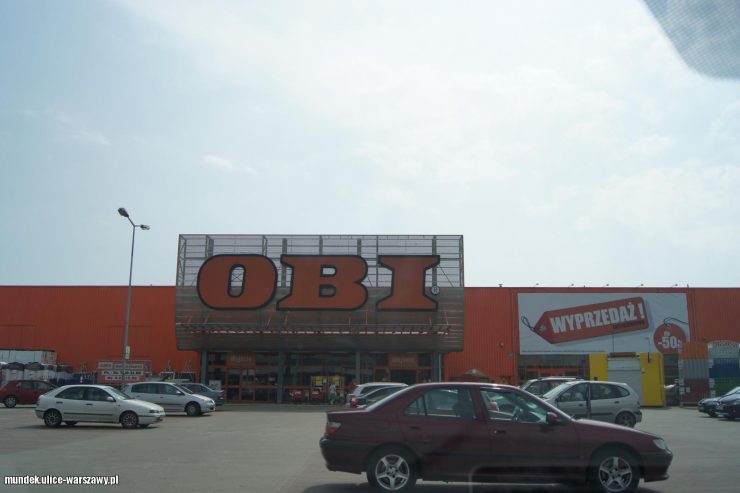 Строительный магазин Obi в Варшаве