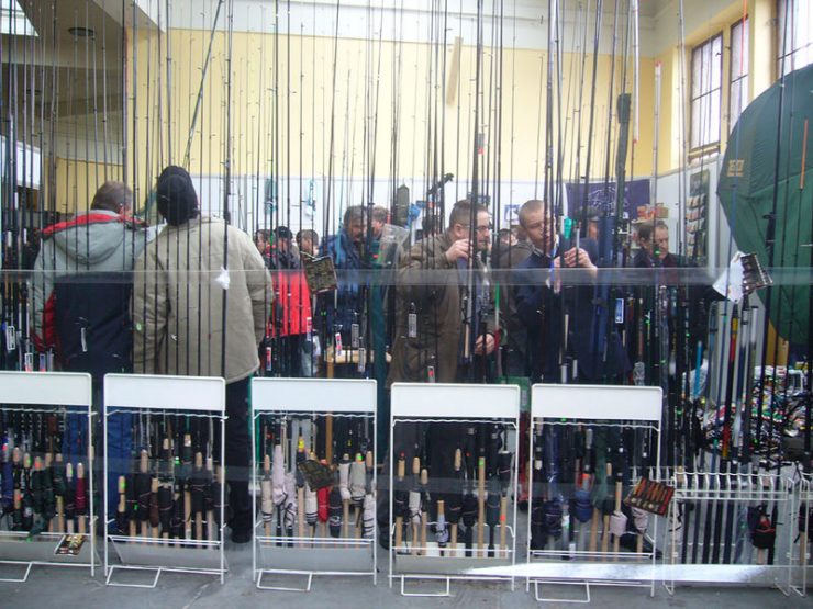 Спортивный магазин Raven Fishing в Варшаве