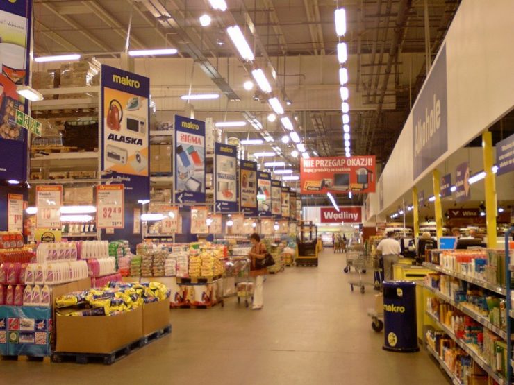 Супермаркет Makro в Варшаве