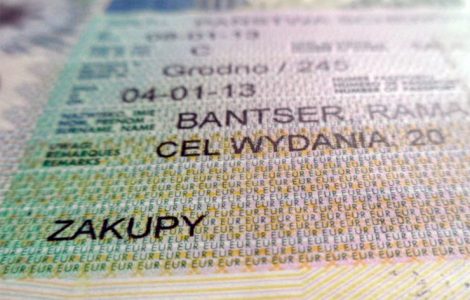 Вернут ли польские власти визу на закупы?